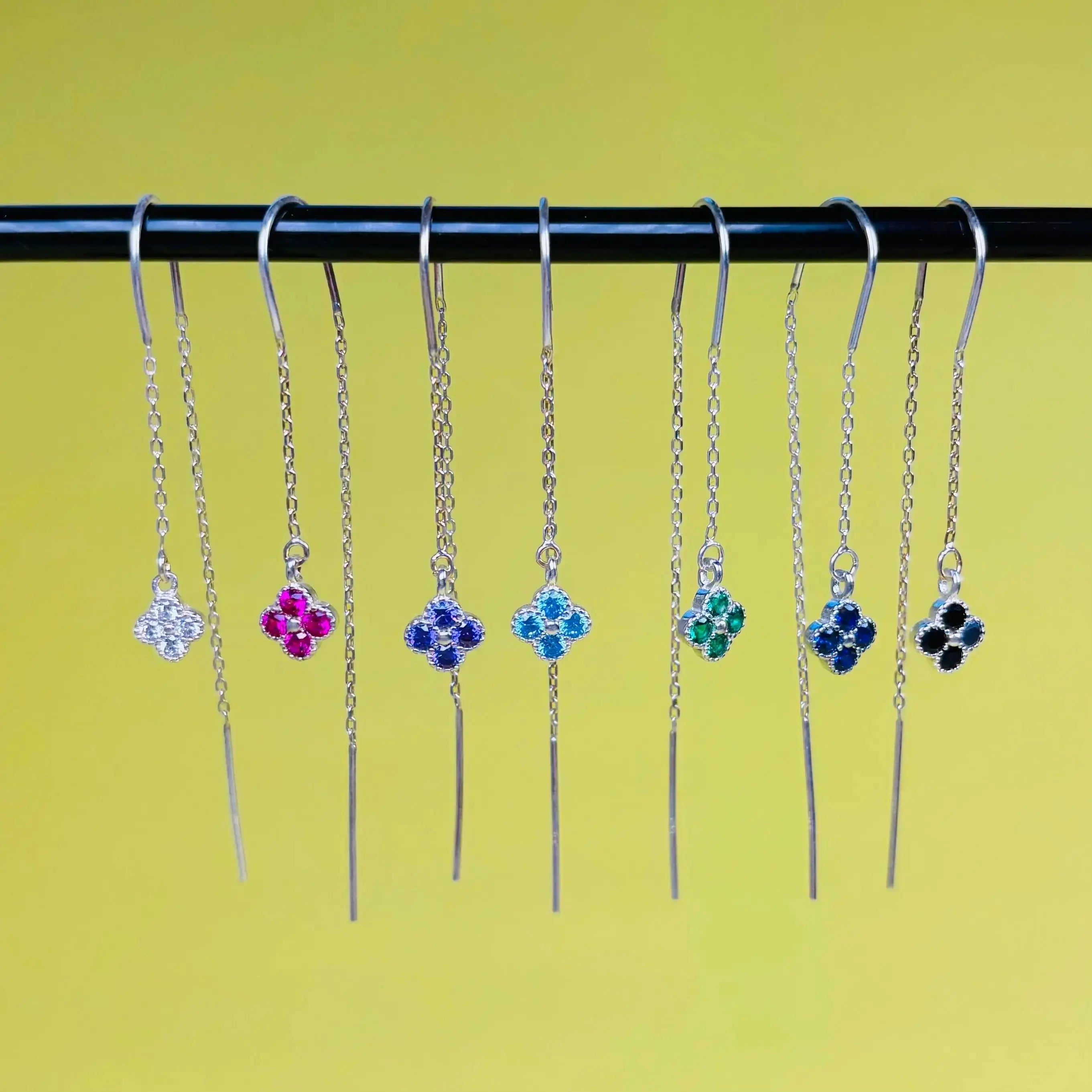 Världens Skönaste - Fyrklöver med Zirkoner - L8Hasselblad