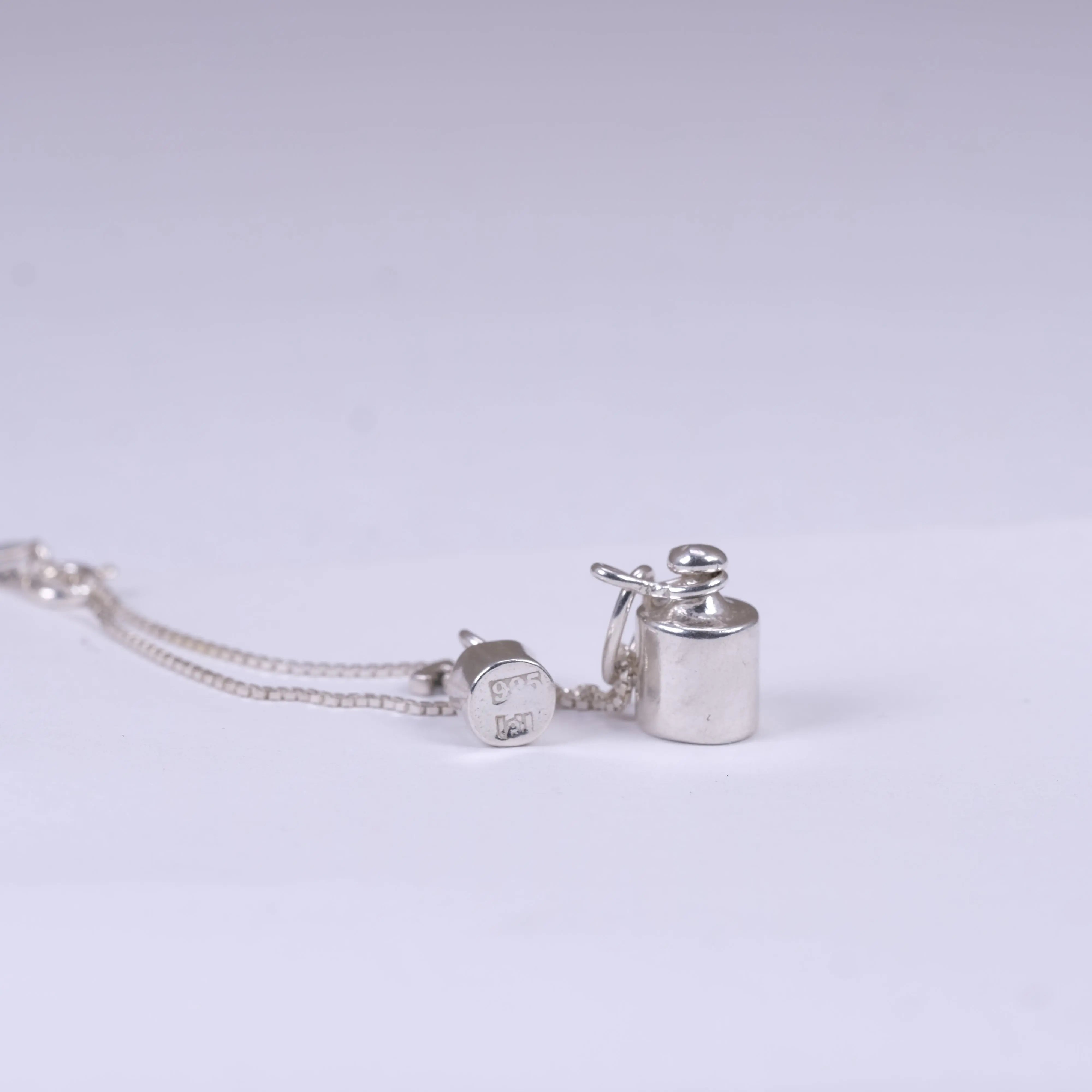 Vikterna - silverhalsband L8Hasselblad