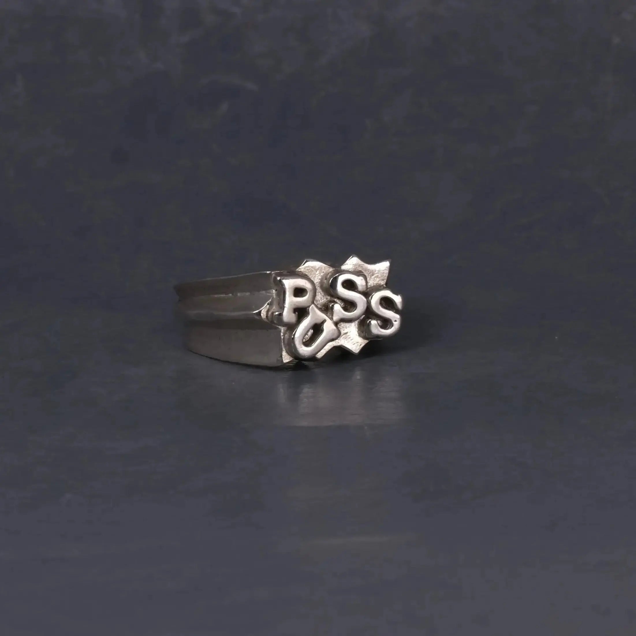WOW Ring  Custom-made L8Hasselblad