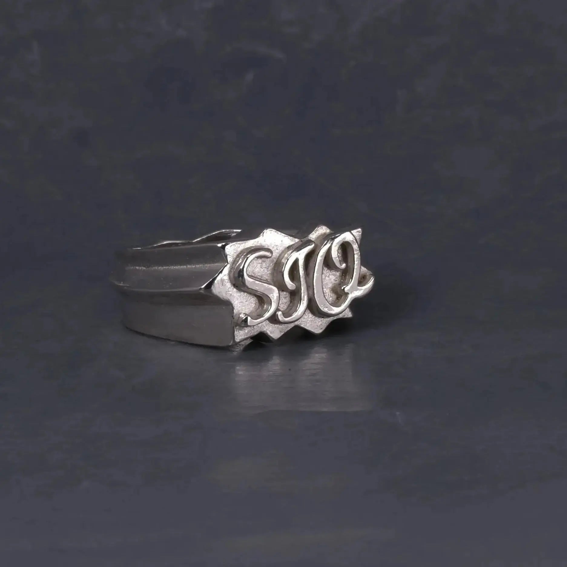 WOW Ring  Custom-made L8Hasselblad
